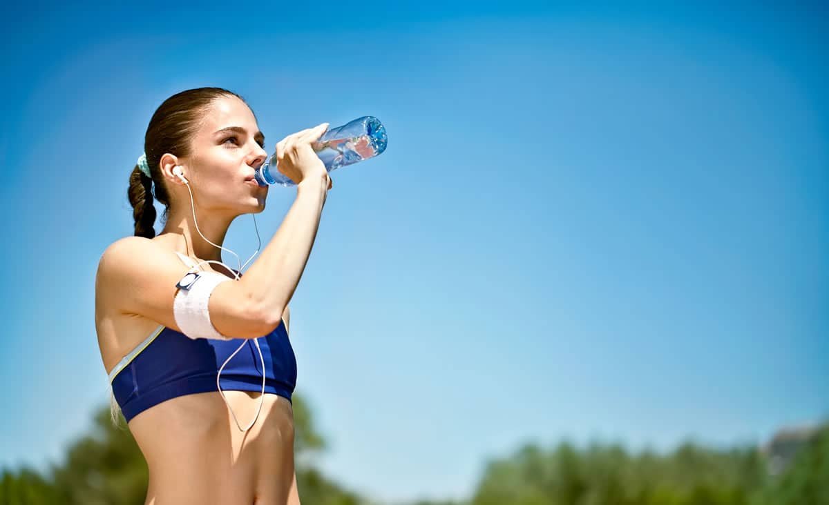 Can Drinking Water Help You to Lose Weight and Keep the Fat Off?